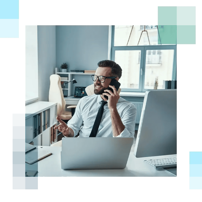professionelle-dienstleistungen-1024x1024-Mann-Büro-Telefon-Computer